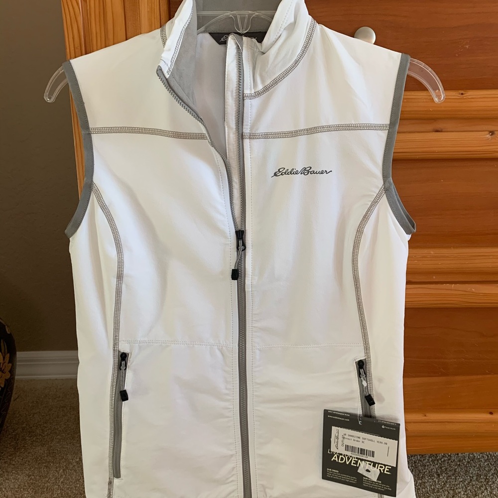 Eddie Bauer lightweight vest NWT